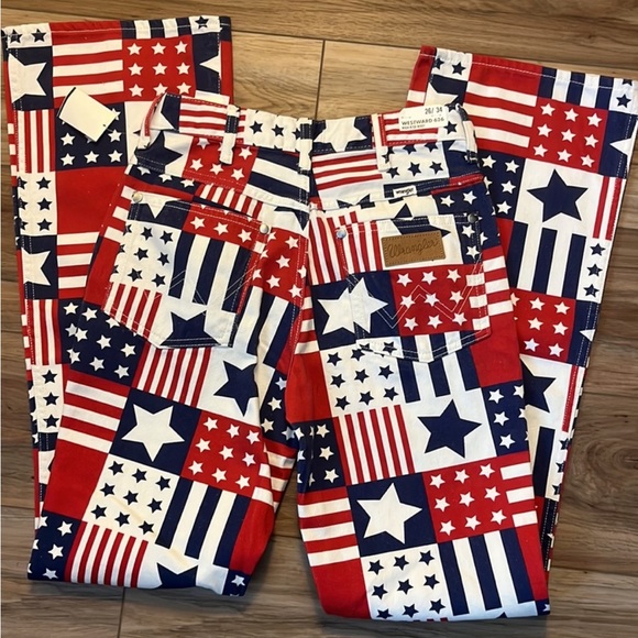 Wrangler 626 Westward Bootcut in Stars & Stripes 26 x34 - Picture 2 of 12